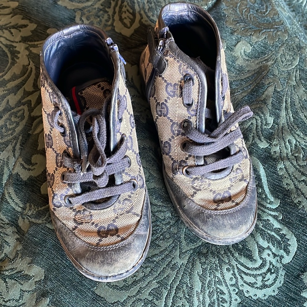 Gucci kids sneakers size 29